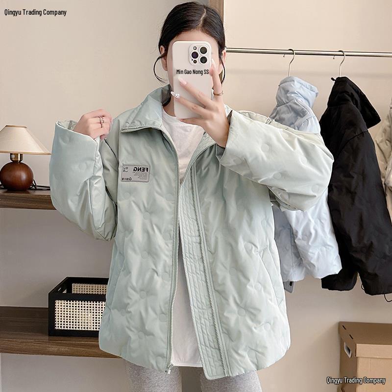 

Women s 2024 Short Down Jacket - Korean Style, Stand-up Collar, Thickened White Duck Down, Embossed Winter Coat for Couples. L (70-83 kg) м ята зелений колір