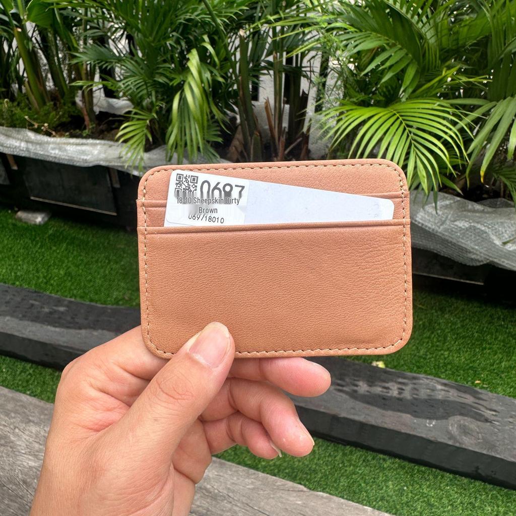 Mini Sheepskin Card Holder: Lightweight Genuine Leather Coin Purse, Soft & Stylish with Wet Oil Wax Finish