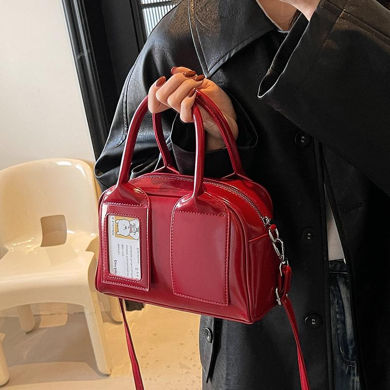 High-end Niche Bag Women's Autumn and Winter New Fashion Shoulder Messenger Bag Women's Versatile Portable Pillow Bag Versatile