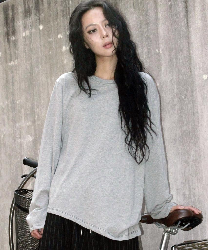 Deumakeu Diagonal Stitch Medium Fit Long Sleeve Gray