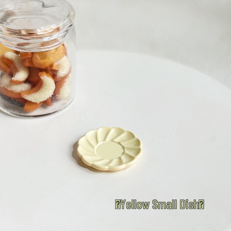 Nordic Style Miniature Candy Color Dollhouse Dining Plate Toy Ornament (D592)