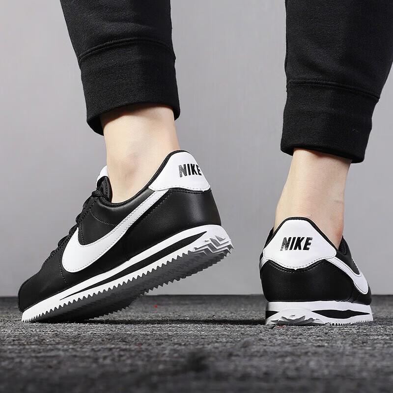Nike Cortez Basic GS Sneakers 904764-001