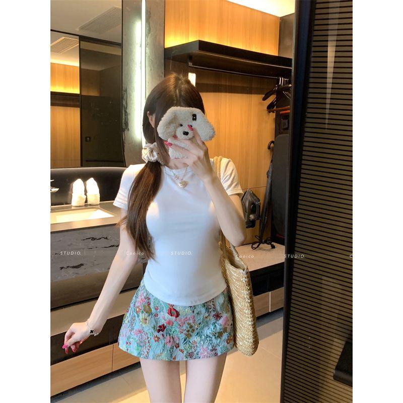 

Kumikumi Sweet Set Basic round Neck Short sleeve T-shirt Women Summer Retro Flowers Skirt Two-piece Set White T-Shirt S