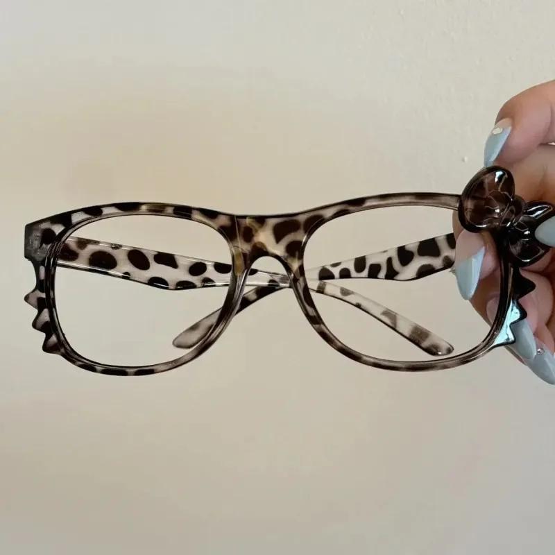 Hot Girls Leopard Print Bow Myopia Glasses Women Fashion Vintage Cartoon Cute Large Oval Frame Eyeglasses Eyeglass Frames