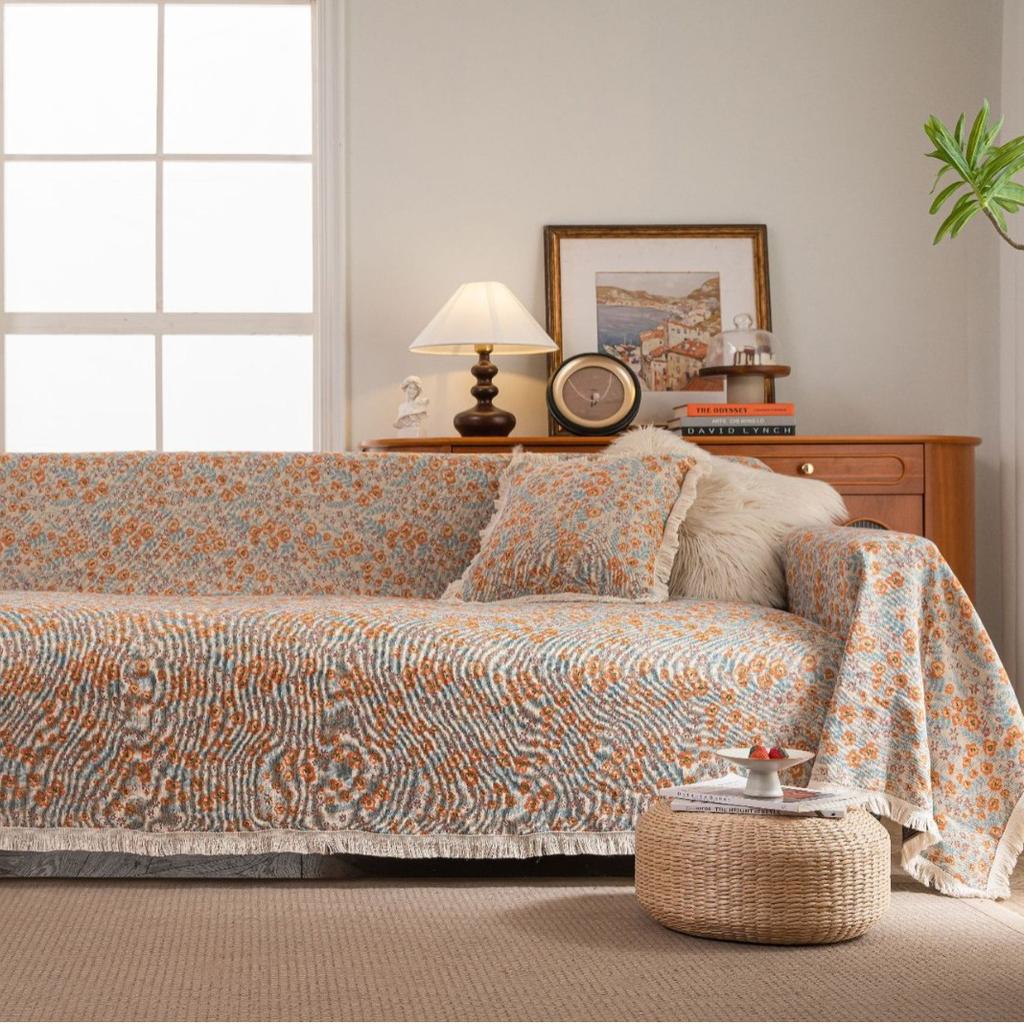 A Whole Sofa Towel Is Universal In All Seasons, All-inclusive Jacquard, and The Sofa Cover Is Anti-cat Scratch.