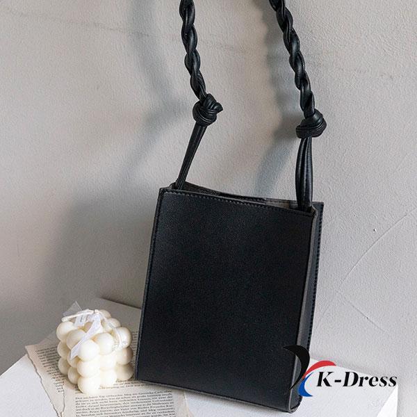 

Квадратна міні-сумка через плече (3 кольори) 15.5x18x5cm чорний