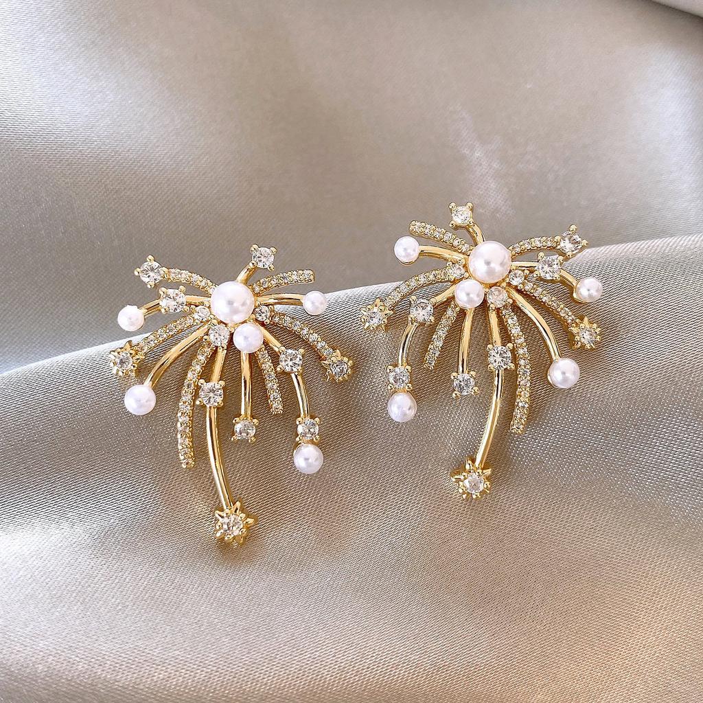 Zircon Flower Stamen Shaped Earrings for Women Gold Color Micro Inlaid Luxury Party Jewelry Exquisite Accessories New Design