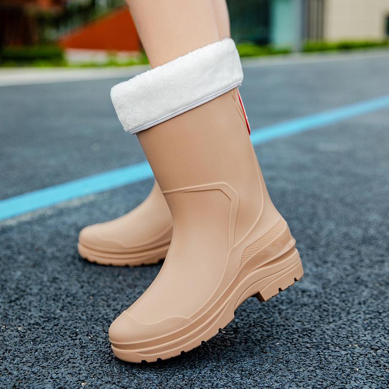 New Rain Shoes Women's Bundle Water Shoes Fashion Medium Tube Rain Boots Students Wear Work Waterproof Glue Shoes Women