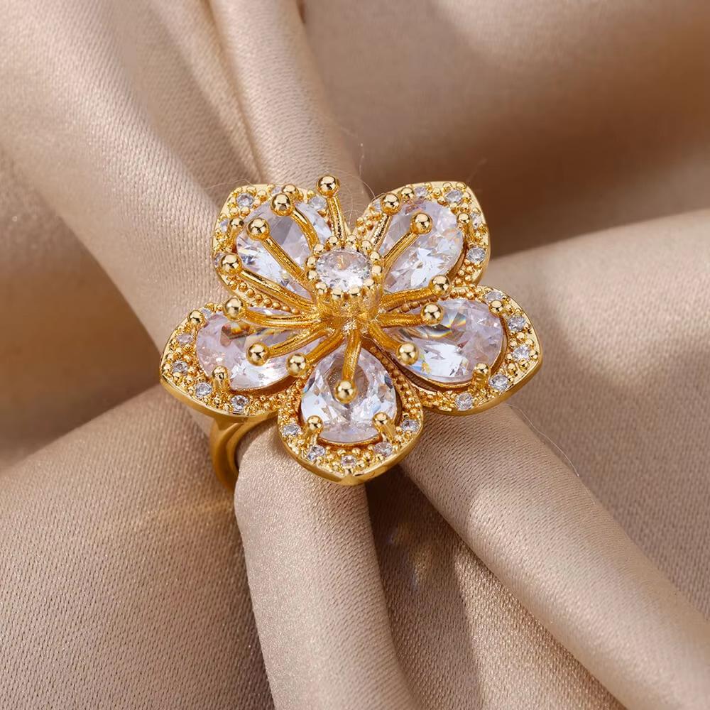 Fashionable Flower Ring, Copper Inlaid with Zircon and Full Diamond Ring, Ladies' Temperament Exquisite Jewelry