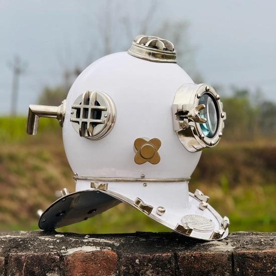 45.72 cm White Marine Diving Helmet Deep Sea Scuba Diver Helmet with Wooden Base Nautical Boston Maritime Decor Gift