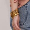 Set de Brățări cu Închizătoare Inimă Geometrică Placate cu Aur de 18k: Lux European Ușor, Personalizabil, Bijuterii de Modă Versatile.