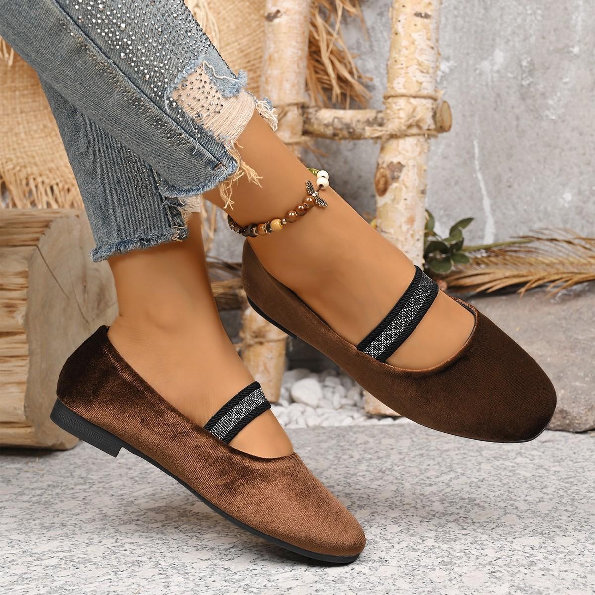 

Жіночі низькі туфлі на плоскій підошві з пряжкою Жіночі весняно-осінні нові туфлі з круглим носком на низькому підборі з пряжкою-лінією Робоче взуття 43 темно-коричневого кольору