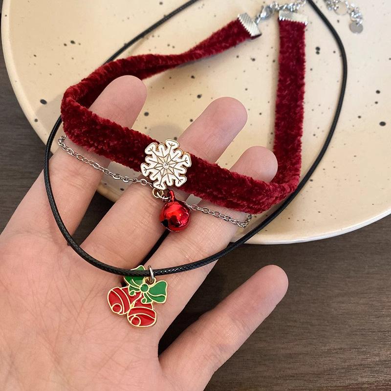 

Women s Snowflake Layered Choker Necklace