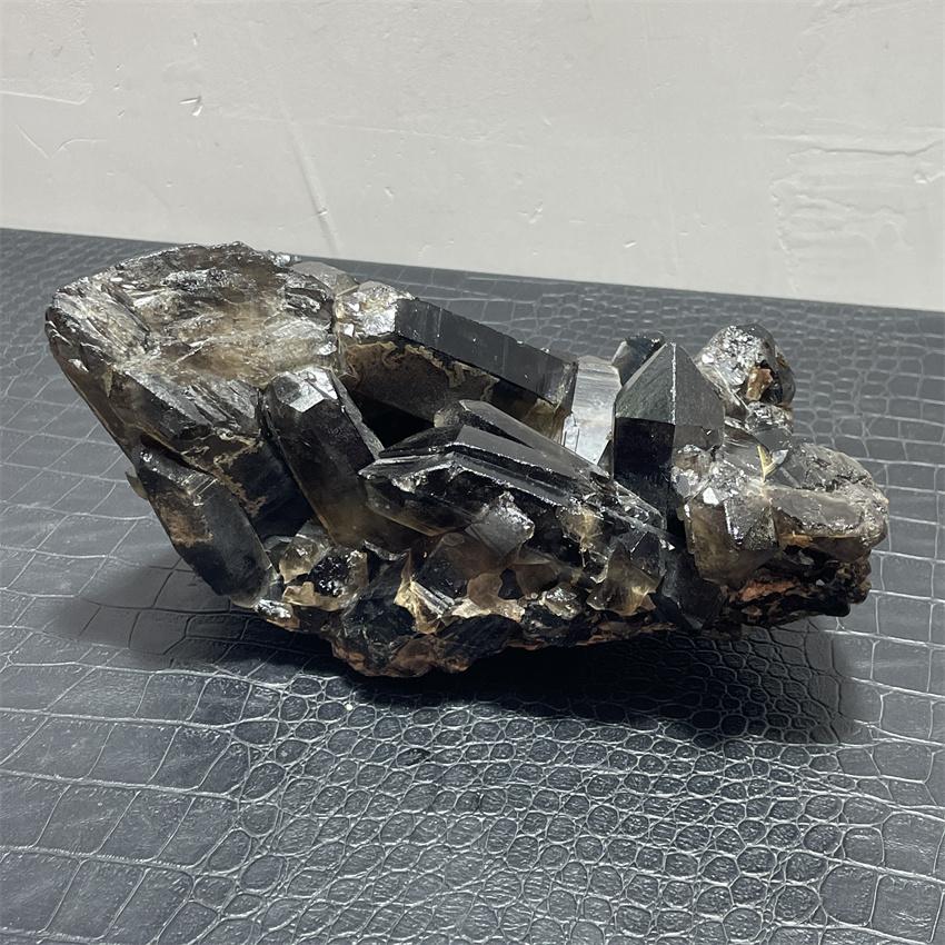 1.7kg Natural Black Smoky Quartz Crystal Cluster Point Mineral Specimen Reiki Healing Home Office Decoration Meditation