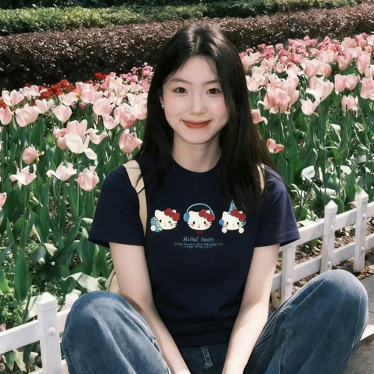 

Sanrios 2026Summer New Collection HelloKitty Cartoon Print Pure Cotton LooseFitting Breathable Womens ShortSleeved TShirt S