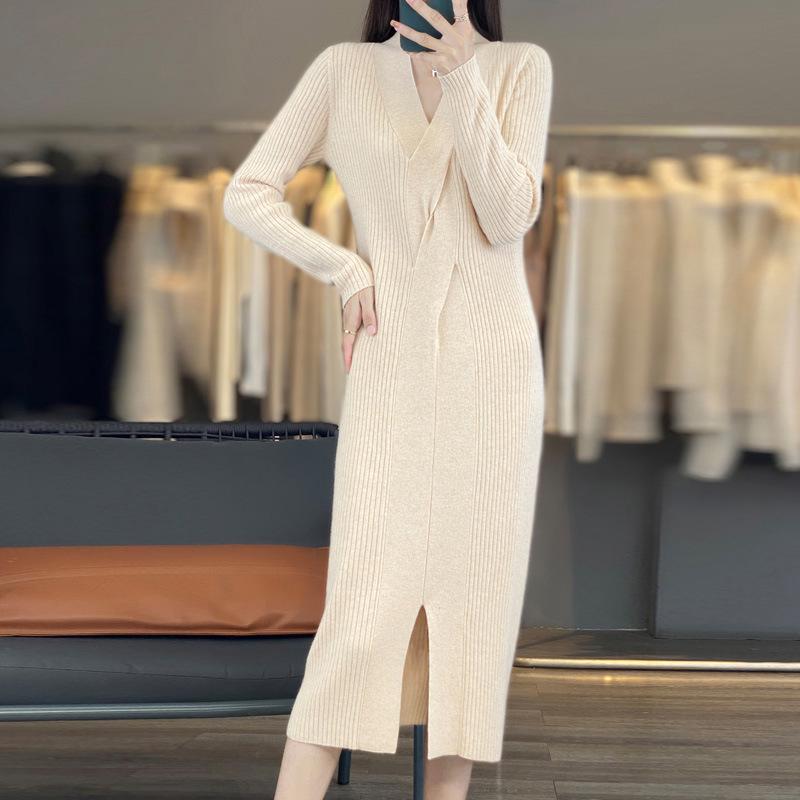 Women's V-Neck Cable Knit Wool Dress - Slimming Over-the-Knee Style with Long Sleeves and Slit for Autumn/Winter