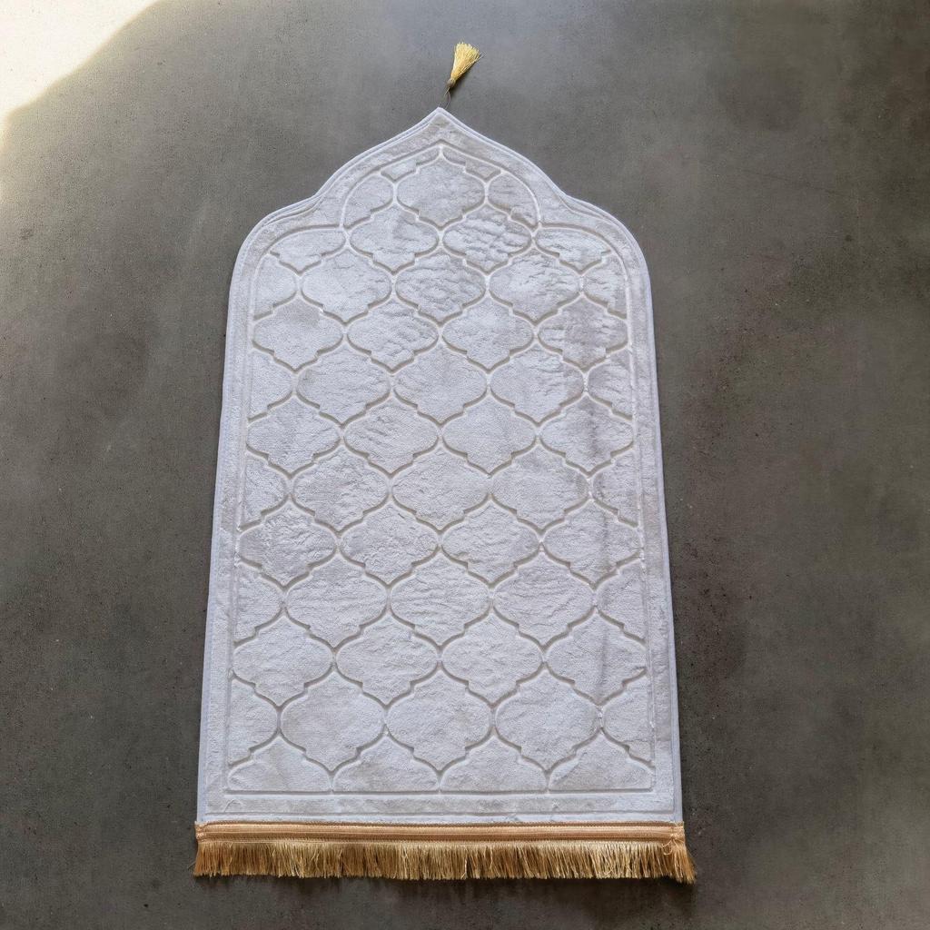 Irregular Embossed Raschel Prayer Mat with Short Pile