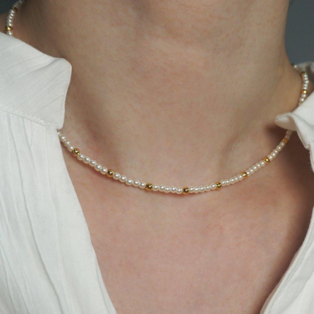 Minimalistische Halskette mit gemischten Perlen