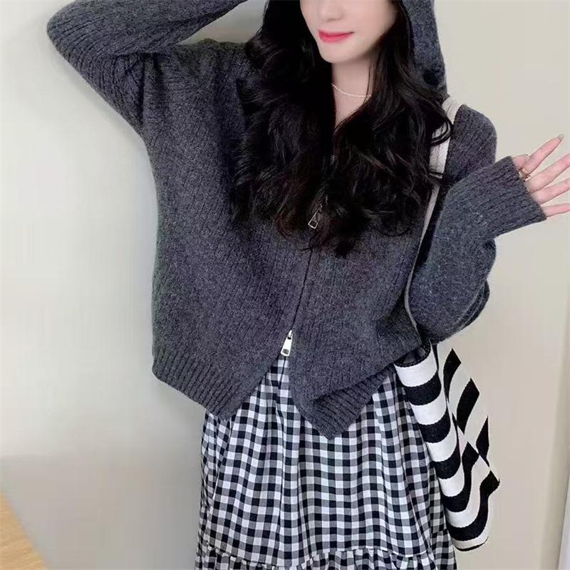 

Осень и зима новый ретро твист капюшон молния вязаный кардиган женская одежда свободный и тонкий повседневный универсальный свитер куртка one size fits all серый