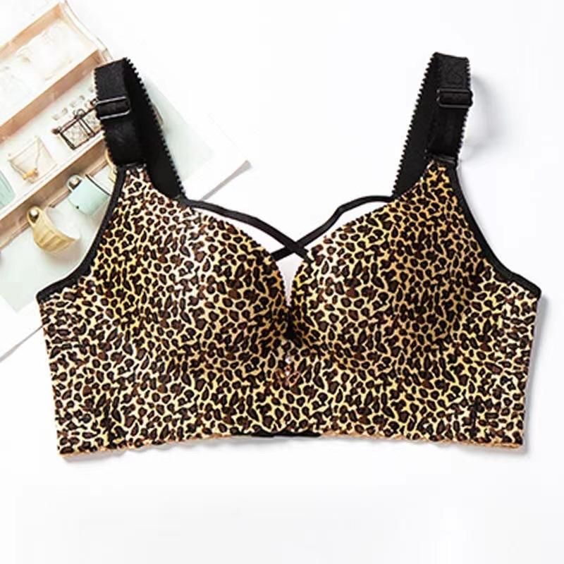 Fat Girl's No-rim Cross-gathering Plus-size Underwear with Adjustable Shape and Beautiful Back Large Cup and Side-breasted Bra