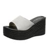 Sponge Cake, Thick Bottom Slope and Fish Mouth Breathable One-word Beach Sandals