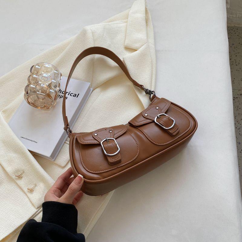 Elegant and Sophisticated Women's Fashionable Retro Armpit Bag Versatile and Simple Motorcycle Bag