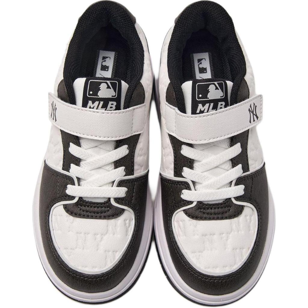 MLB New York Yankees Chunky Liner Embo Denim Monogram Classic Casual Comfortable Breathable Low Top Kids Sneakers Men sneakers 7ASXJM05N-50BKS