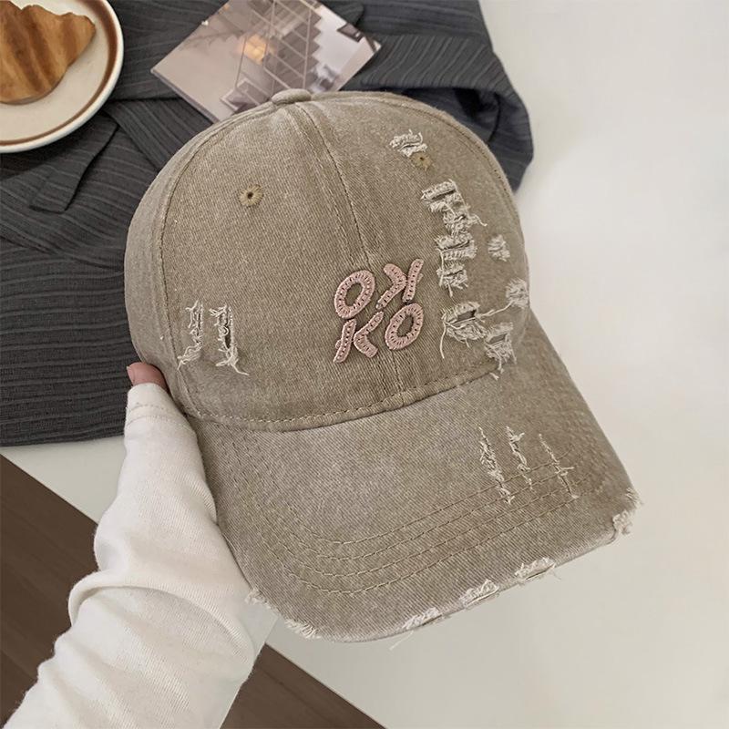 Retro Hole Baseball Cap Women's Spring and Summer New Washed Versatile Cap Showing Face Small Hat Trend