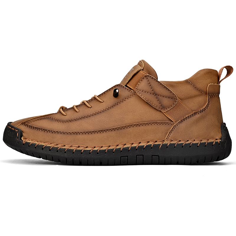 Herren Freizeitschuhe aus Leder Atmungsaktive Sneaker Mode Britischer Stil Loafer Herren Luxus Designer Bootsschuhe