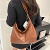 Fashionable Ins Crossbody Bag for Women's New Trendy Spring Retro Tote Bag College Style Casual Large Capacity Bag