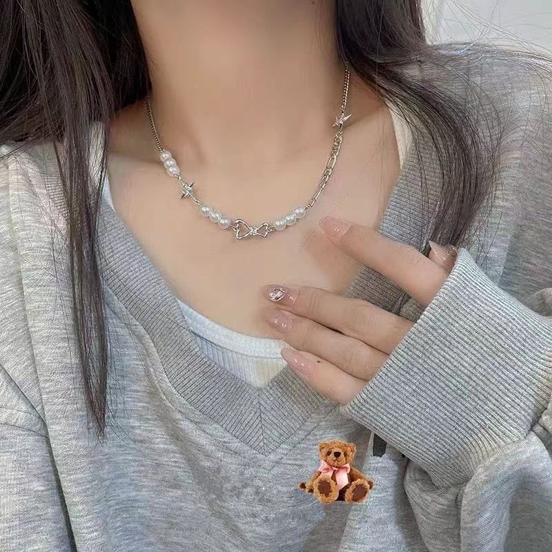 Pearl Splicing Necklace Femininity Bow Pendant Light Luxury Niche Design Summer Versatile Collarbone Chain
