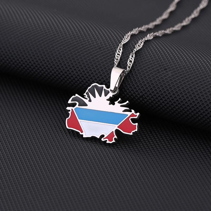 

Ожерелье из нержавеющей стали с картой Антигуа для женщин - Этнический стиль, титановая подвеска на цепочке для ключицы, модные украшения