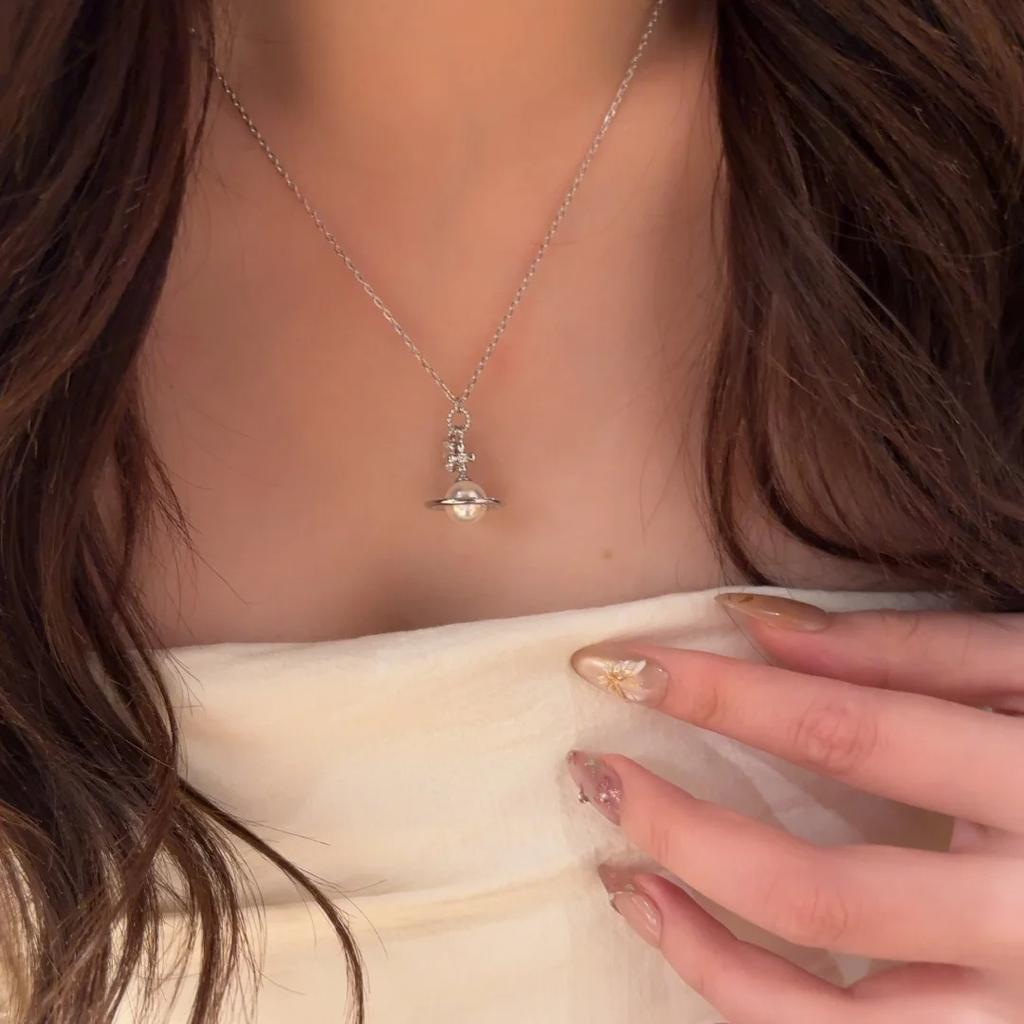Vivian After Western University Three-Dimensional Saturn Pearl Necklace Light Luxury High Sense Flying Saucer Diamond Pearl Planet Pendant Female