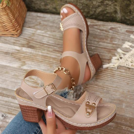 Europäische und amerikanische Sandalen mit dickem Absatz für Damen zum Tragen Neue Sommer-Sandalen mit dickem Absatz in großen Größen für Damen Lässig und bequem