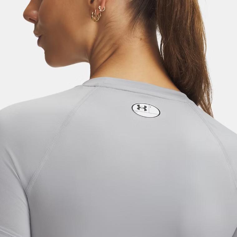 Under Armour HeatGear Stylish Comfortable Simple Fitness Top Women tops 1365460-012