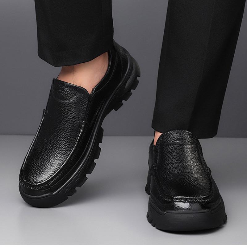 Fashion Retro Cow Leather Loafers for Men Spring Autumn Soft-soled Men's Platform Dress Shoes Fashion Casual Male Driving Shoes