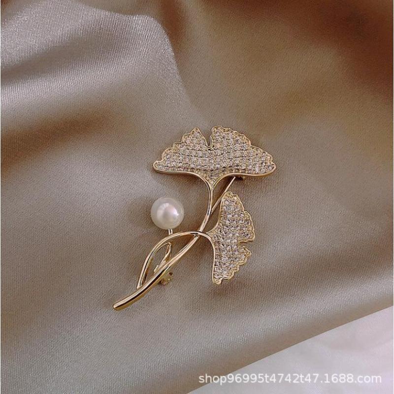 New Alloy Brooch High-end Niche Women's Peony High-end Pin Coat Suit High-end Versatile Brooch