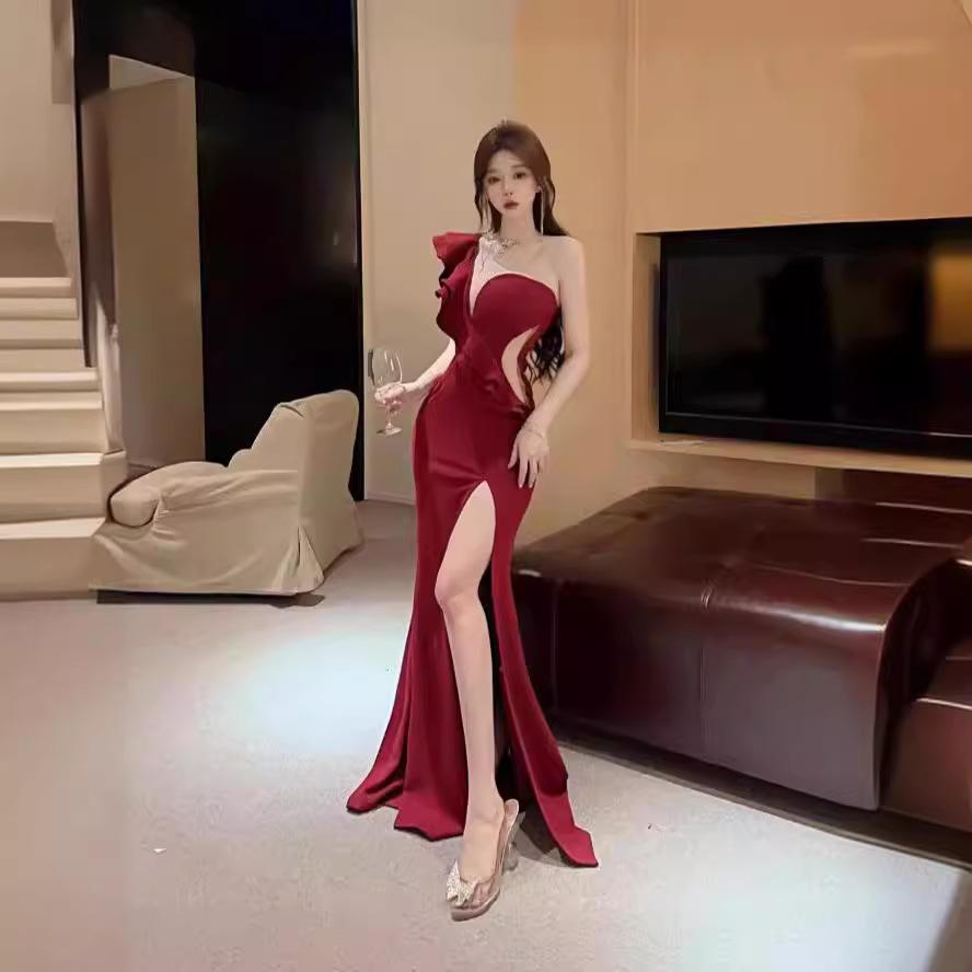 Single shoulder evening dress new high-end banquet temperament celebrity fishtail sexy slim dress can be worn at ordinary times