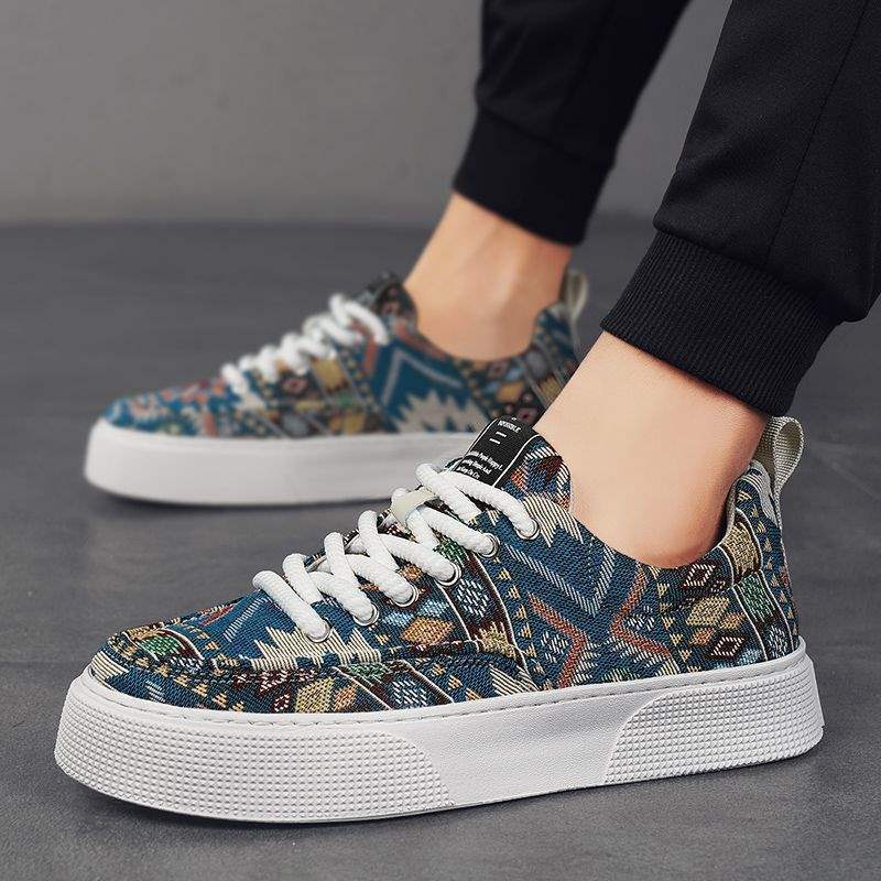 

Men s shoes 2025 winter velvet thickened casual sports shoes sports students middle and older children warm running dad shoes 39