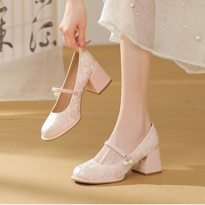 Elegant Soft-soled Sandals Are Not Tired of Feet, New Chinese Style In Summer, with Cheongsam, Horse Face Skirt, and High Heels.