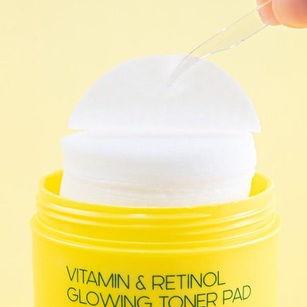FARM STAY Vitamin & Retinol Glowing Toner Pad (140ml / 4.73 Fl.oz., 70 Pads)  (3 Options)