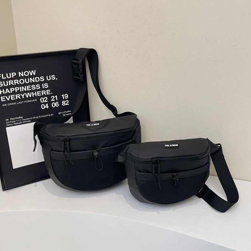 Black Waterproof PU Chest Bag Outdoor Cycling Bag Men Women Crossbody Mobile Phone Bag