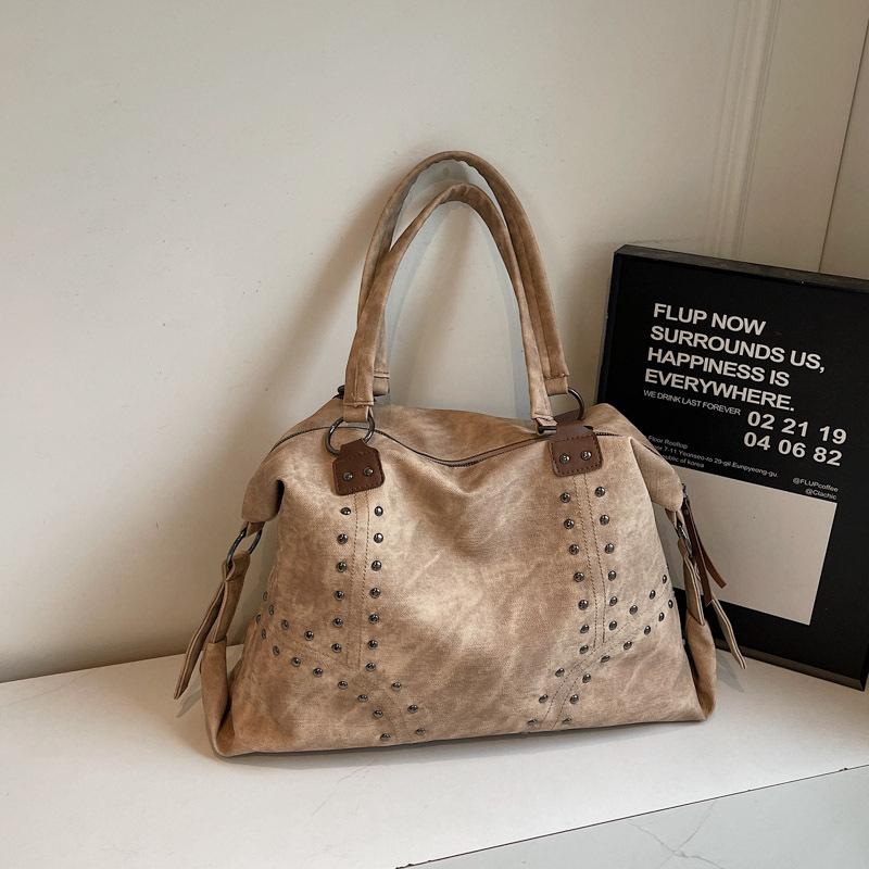 Large-capacity Backpack - Casual Riveted Shoulder Bag for Short Trips and Commuting Tote Bag