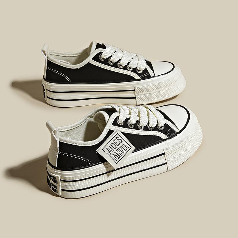 Height-increasing platform canvas shoes women's 2025 new spring and summer breathable casual versatile popular white shoes student board shoes