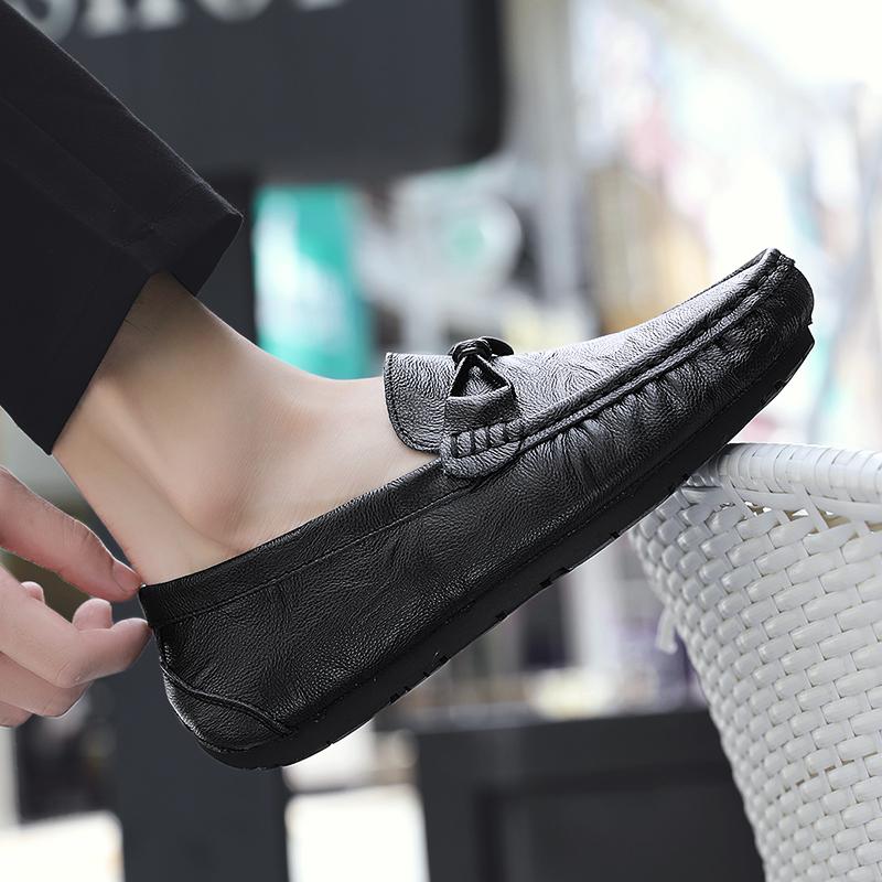 Classic Black Loafers Men Casual Shoes Leather Slip On Flats Driving Shoes Soft Sole Man Moccasins Shoes 2025