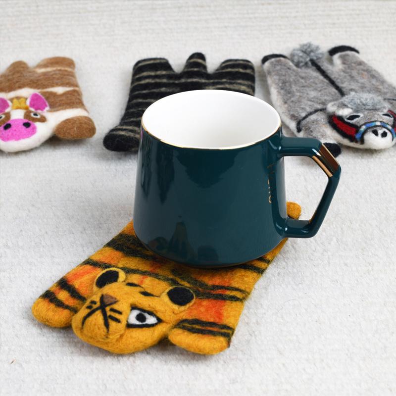 1 ks Podložka pod sklenici Ručně vyrobená Zvířecí prostírání Dekorace na kuchyňský stůl Podložka pod hrnek na kávu Roztomilá Vlněná plsť Vánoční dárek Dekorace na stůl