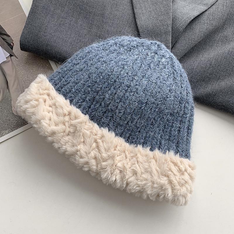 Women's Big Head Wool Hat with Versatile Face In Autumn and Winter Small Knitted Hat with Thickened Warm Plush Ear Protection Fisherman's Hat