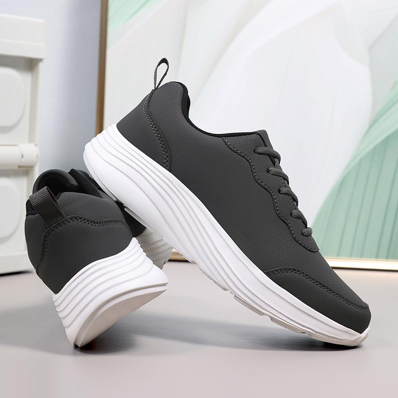 Mens Running Shoes Fashion Ultralight Leather Sneakers Summer Breathe Snug Lace Up Design Versatile Casual Shoes Daily Commuting