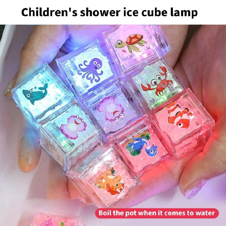Water Activated Light Up Ice Block LED Glowing Block Block with Cartoon Pattern For Toddler Bath Time Entertainment Toy