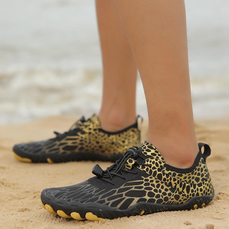 New Outdoor, Wading Beach Shoes Barefoot Diving Shoes Swimming Fitness Cycling Hiking Shoes Five-finger Creek Tracking Shoes